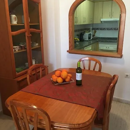 ホームステイ Bed+breakfast サンタ・ポラ